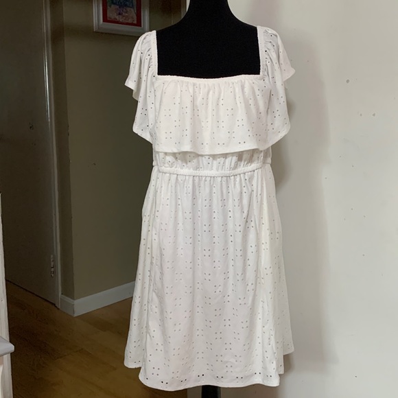 torrid Dresses & Skirts - TORRID knit eyelet off shoulder dress white in color size 2X (18/20)